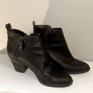 Black Ankle Boots - Universal Thread